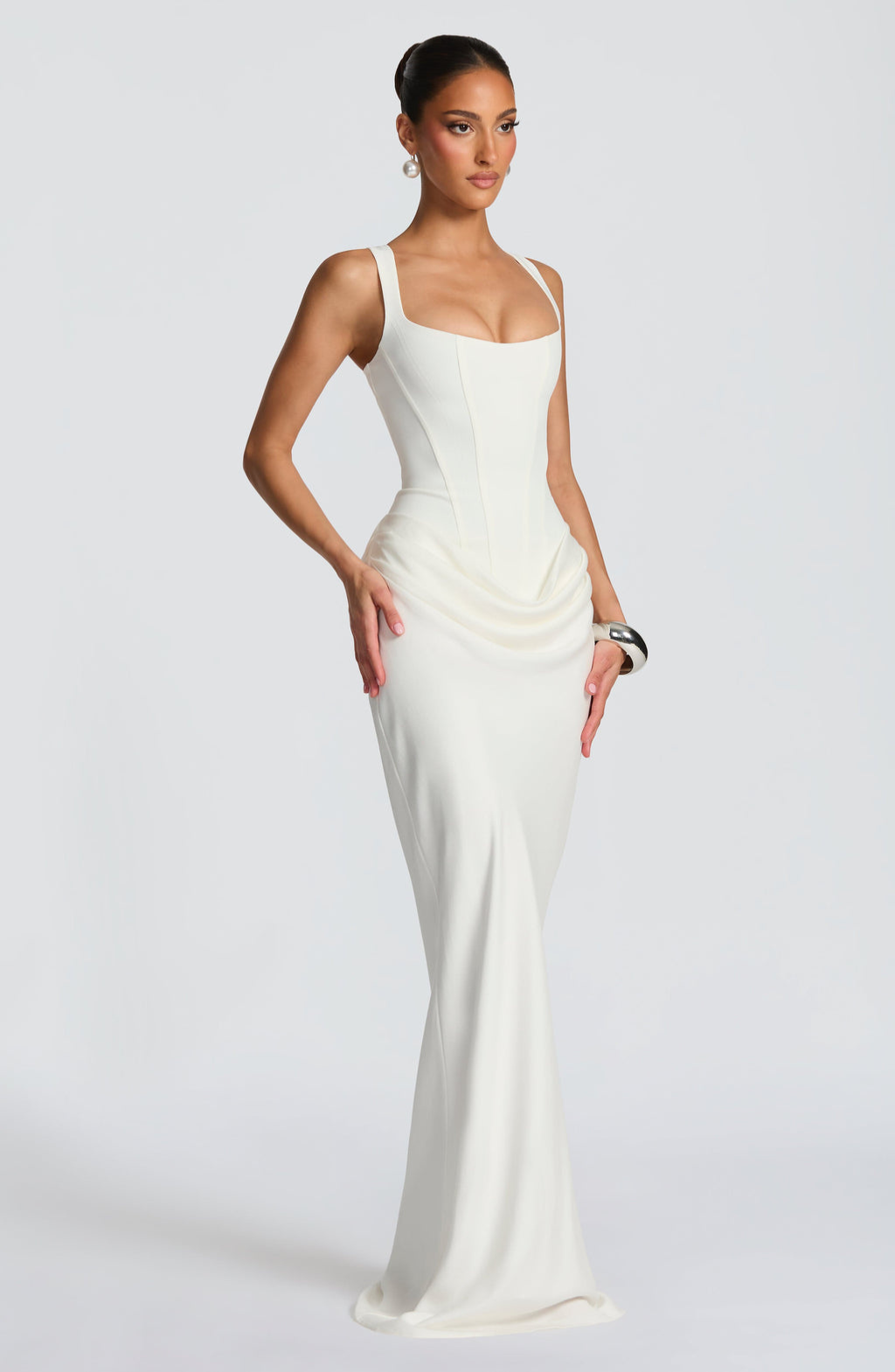 Avery | Hourglass Maxi