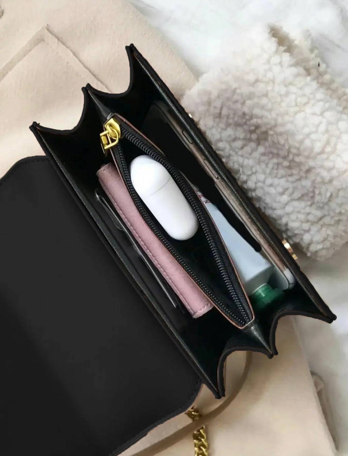 Simone | Timeless Luxury Chain Bag